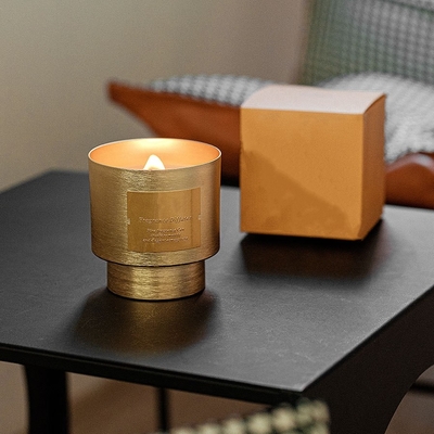 Świeca z wosku sojowego w puszce Czarna matowa ceramiczna filiżanka Wilderness Light Aromatherapy