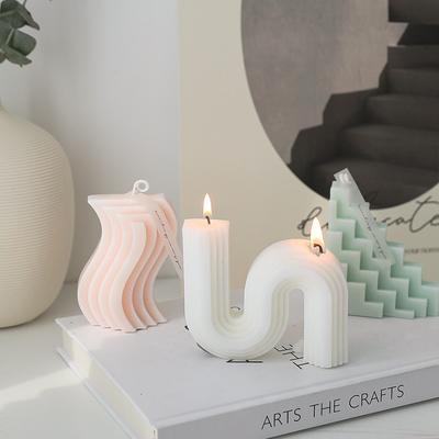 AROMA HOME Luksusowa aromaterapia różowa biała świeca zapachowa z wosku sojowego w kształcie litery S
