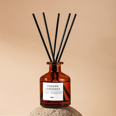 Dostosowane szklane butelki Home Decoration Hotel Scent Reed Dyfuzor 50 ml